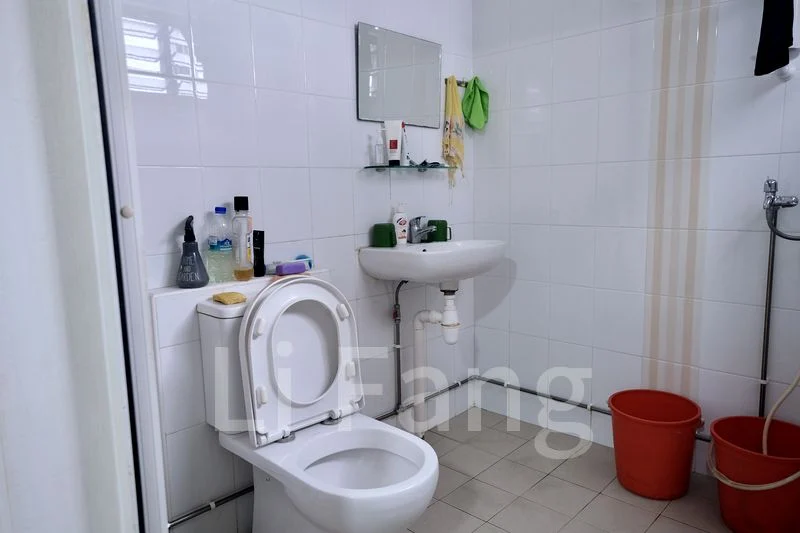 5 Room (5I) HDB for Sale in  137 Marsiling Road - Image 7