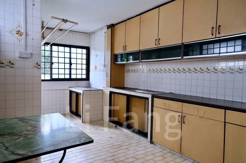 5 Room (5I) HDB for Sale in  137 Marsiling Road - Image 5
