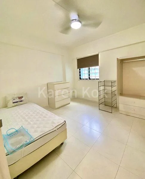 4 Room (4A) HDB for Rent in  437 Fajar Road - Image 5