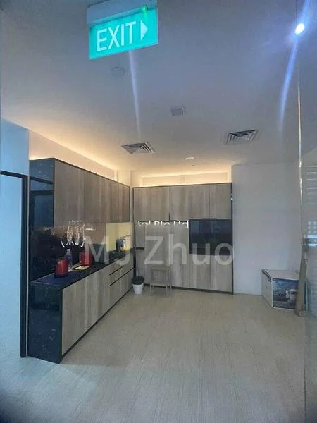 Office for Rent: Plus, 2,500 Sq Ft, 123 Main Street - Image 6