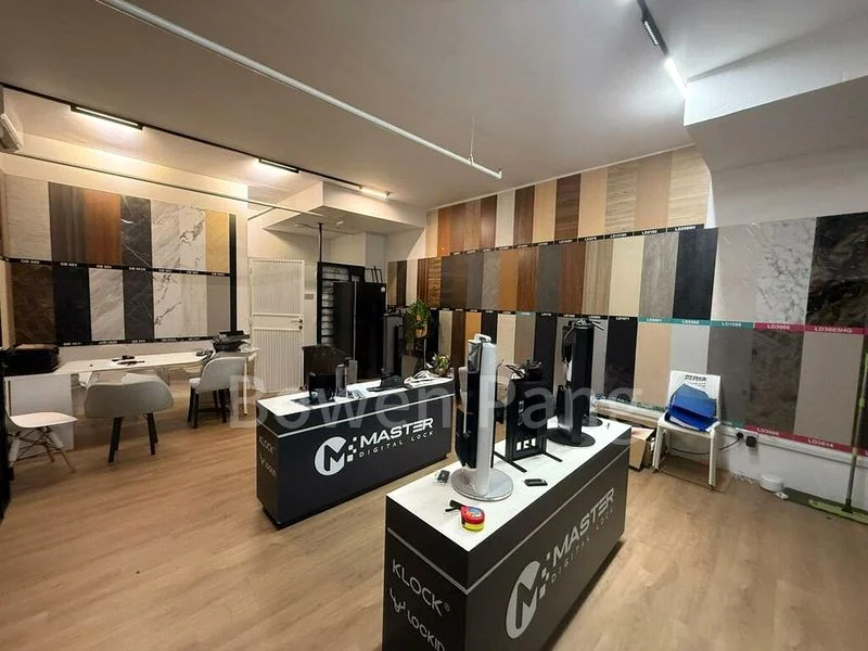 Light Industrial (B1) for Rent: Woodlands Horizon - Image 1