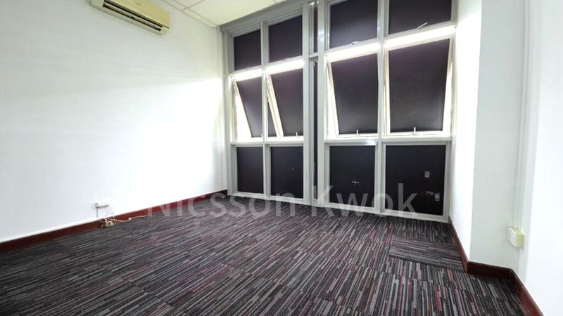 Office for Rent: Prestige Centre - Image 5