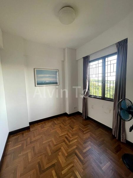 3 Bed Condo for Rent in  Regent Heights - Image 2