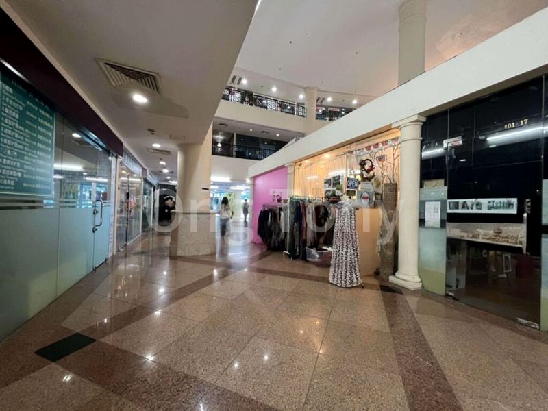 Food & Beverage for Rent: Grandlink Square - Image 2