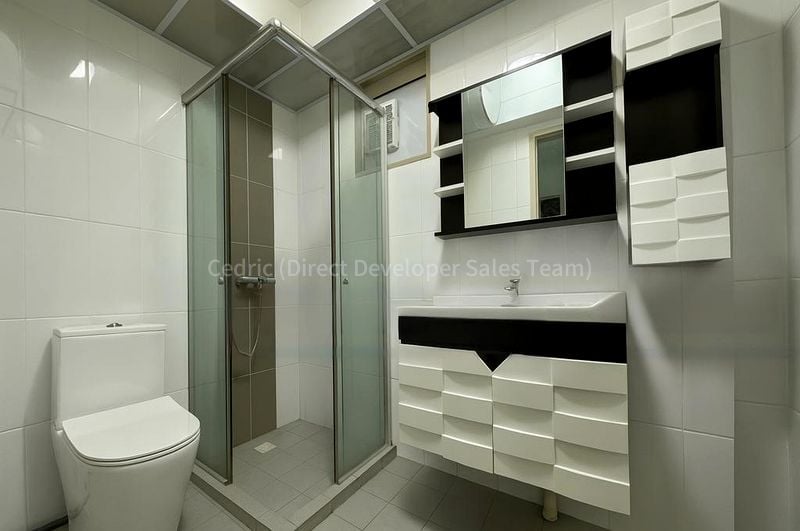 5 Room (5I) HDB for Sale in 216C Compassvale Drive - Image 8