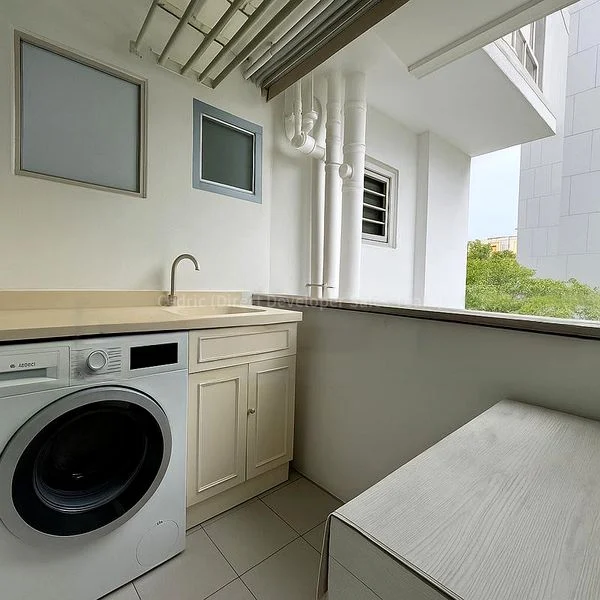 5 Room (5I) HDB for Sale in 216C Compassvale Drive - Image 1