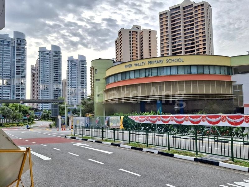 5 Bed Condo for Sale in  Zion Road - Image 13