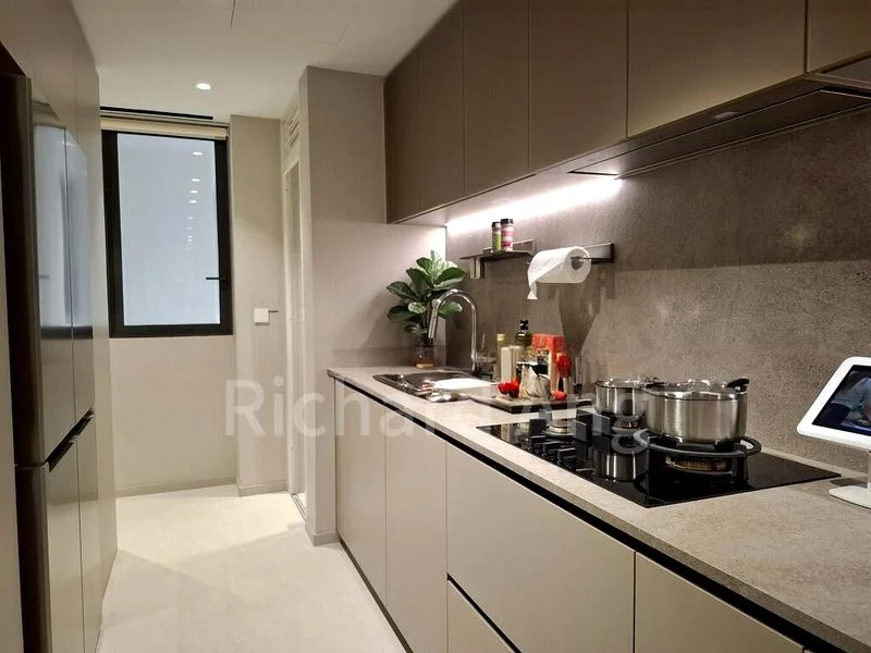 5 Bed Condo for Sale in  Zion Road - Image 5