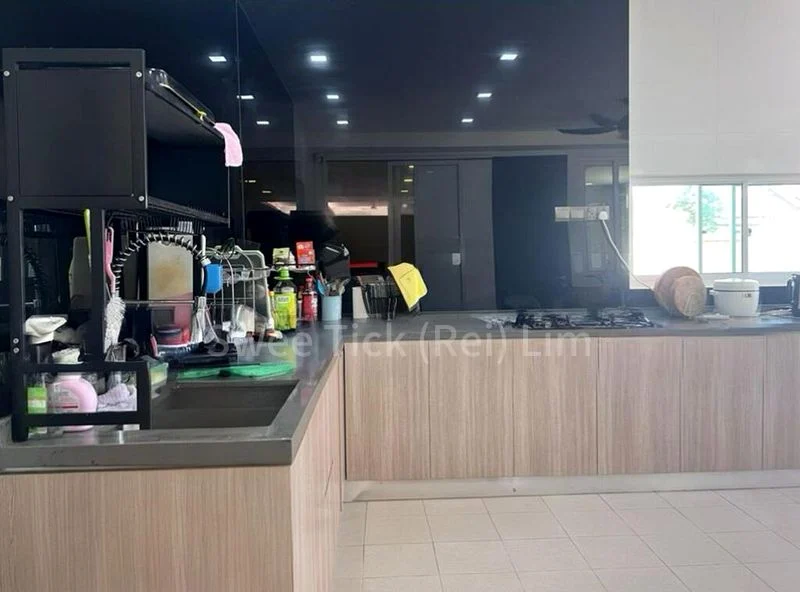 6 Bed Semi-Detached House (Landed) for Rent in  Royal Hallmark - Image 12