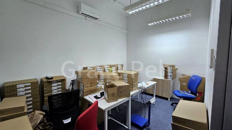 Light Industrial (B1) for Rent: Ubi Techpark - Image 2