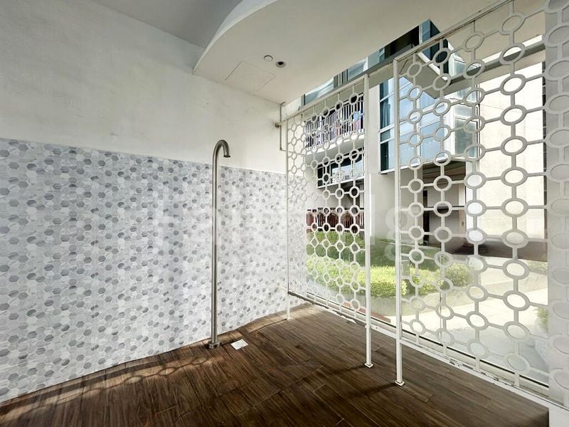 2 Bed Condo for Rent in  Queens Peak - Image 13