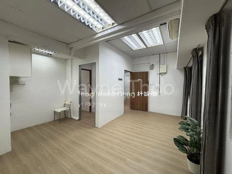 Office for Rent: Textile Centre - Image 1