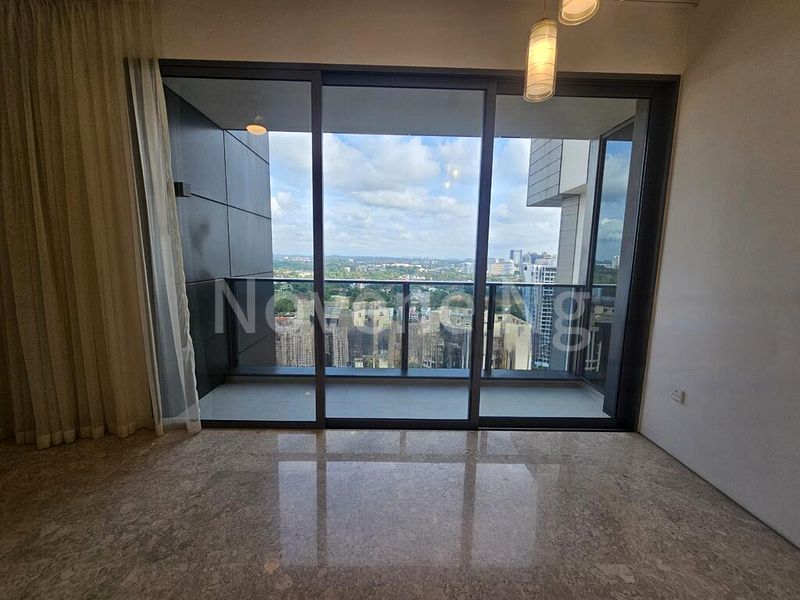 3 Bed Condo for Rent in Echelon - Image 4