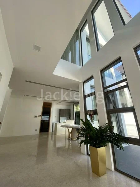 5 Bed Bungalow (Landed) for Rent in  Dunearn Estate - Image 1