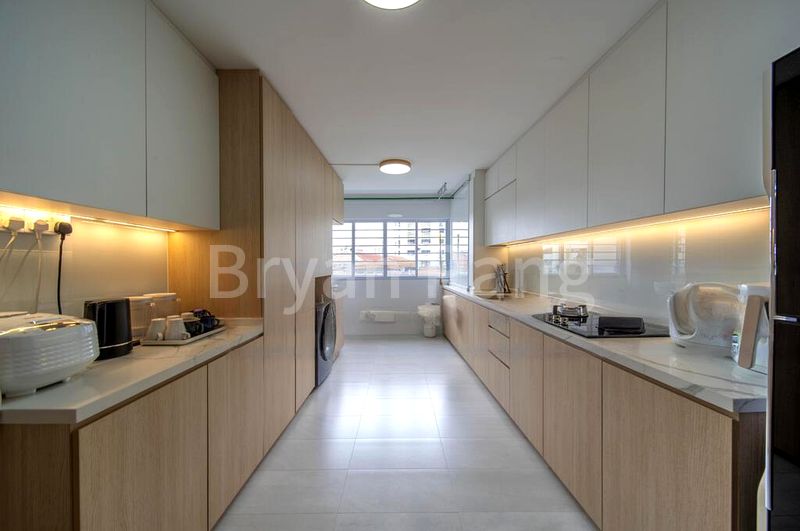 3 Room (3A) HDB for Sale in  241 Jurong East Street 24 - Image 7