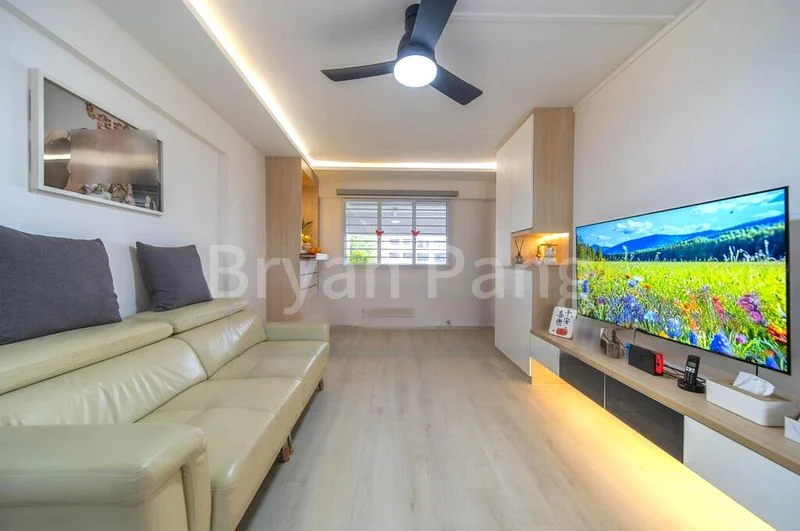 3 Room (3A) HDB for Sale in  241 Jurong East Street 24 - Image 2