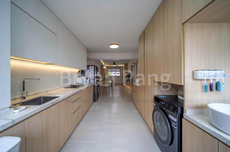 3 Room (3A) HDB for Sale in  241 Jurong East Street 24 - Image 10