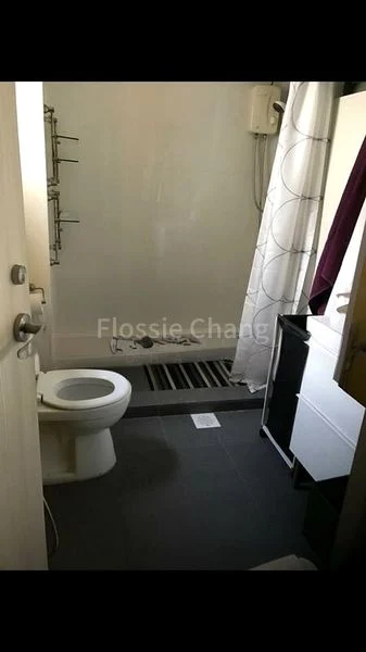 Common Room (Condo) for Rent in  Lakepoint Condominium - Image 4