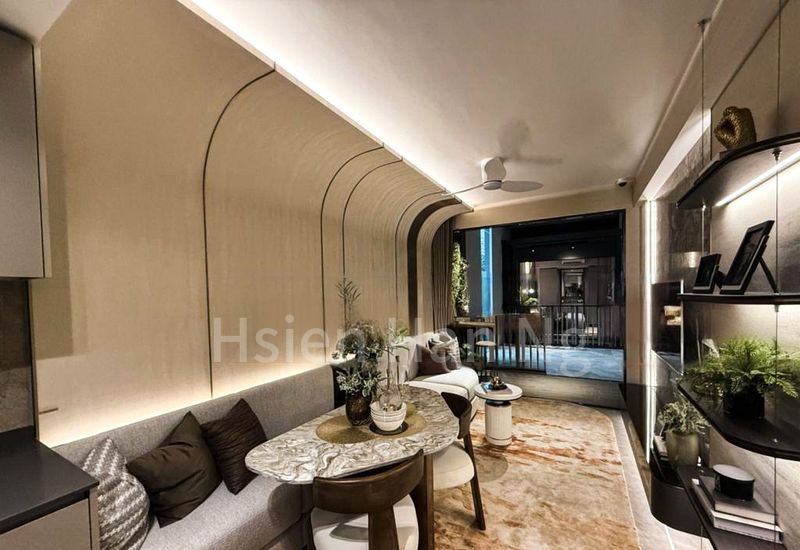 5 Bed Condo for Sale in  Woodlands Drive 17 - Image 2