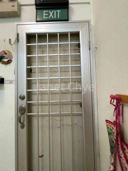 4+1 Bed Semi-Detached House (Landed) for Rent in  Lengkong Dua - Image 18