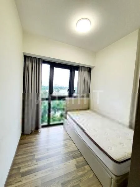 4 Bed Condo for Rent in  Lakeville - Image 2