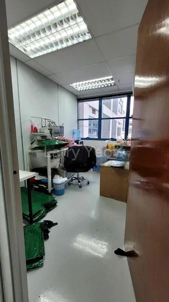 Light Industrial (B1) for Rent: Ubi Techpark - Image 2