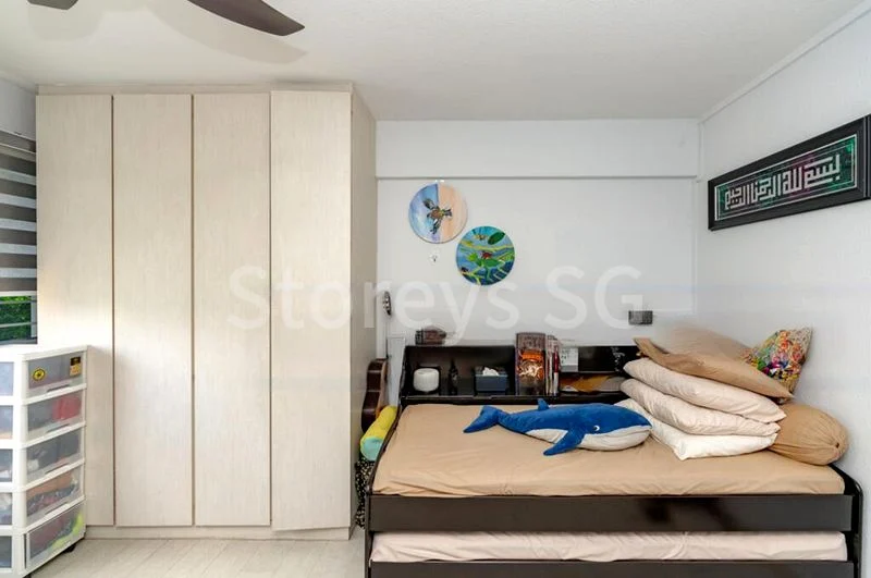 5 Room (5I) HDB for Sale in  154 Simei Street 1 - Image 5