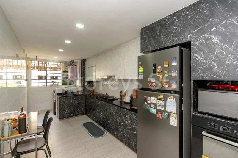 5 Room (5I) HDB for Sale in  154 Simei Street 1 - Image 2