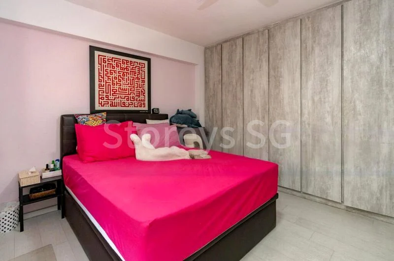 5 Room (5I) HDB for Sale in  154 Simei Street 1 - Image 6