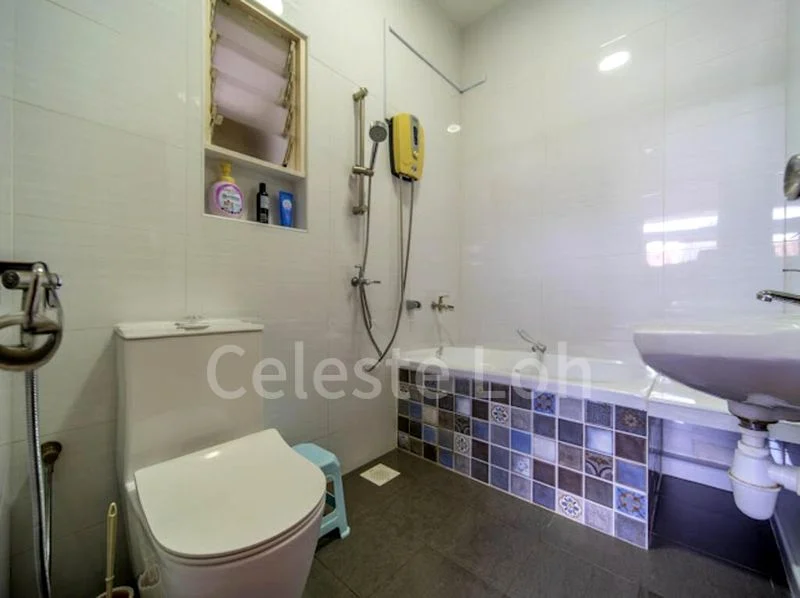 5 Bed Terraced House (Landed) for Sale in  Clementi Avenue 3 - Image 9