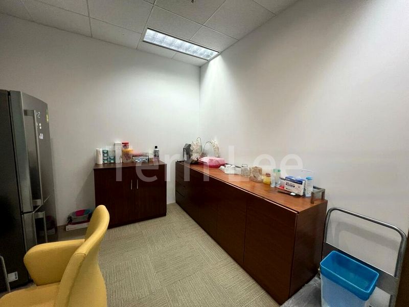 Office for Rent: Suntec City Tower - Image 3
