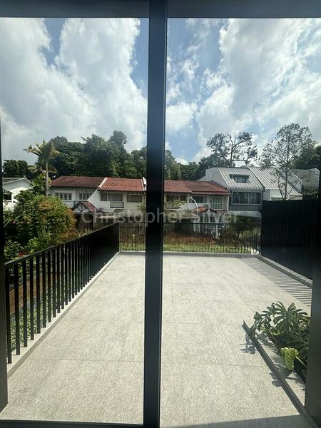 5 Bed Terraced House (Landed) for Sale in Regent Villas - Image 7