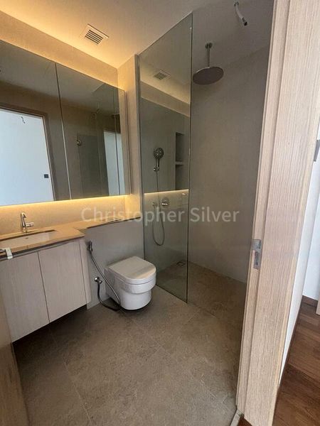 5 Bed Terraced House (Landed) for Sale in Regent Villas - Image 11