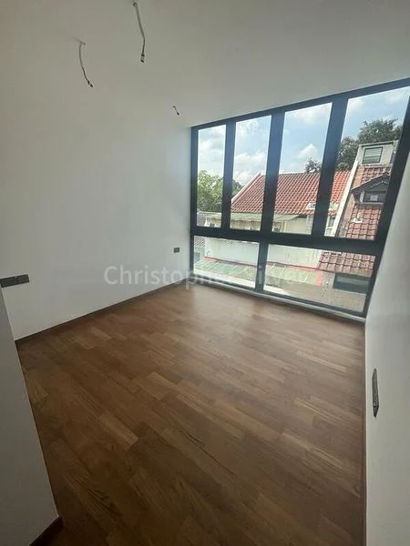 5 Bed Terraced House (Landed) for Sale in Regent Villas - Image 9