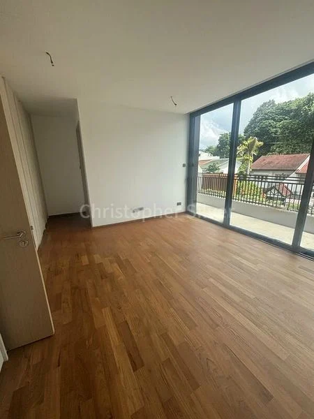 5 Bed Terraced House (Landed) for Sale in Regent Villas - Image 3