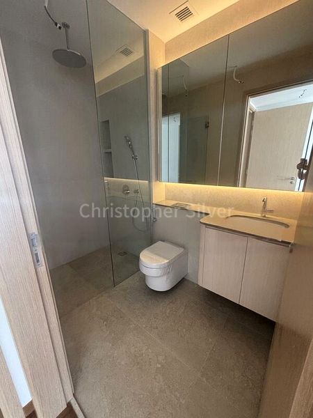 5 Bed Terraced House (Landed) for Sale in Regent Villas - Image 10