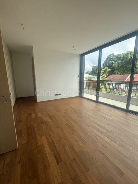 5 Bed Terraced House (Landed) for Sale in Regent Villas - Image 6