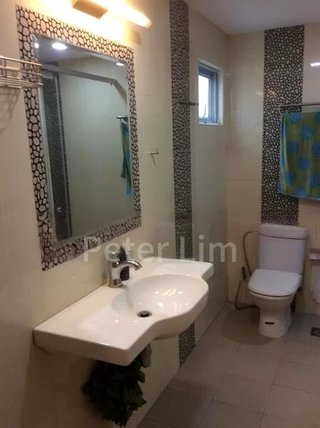 5+1 Bed Semi-Detached House (Landed) for Rent in  Phillips Avenue - Image 9