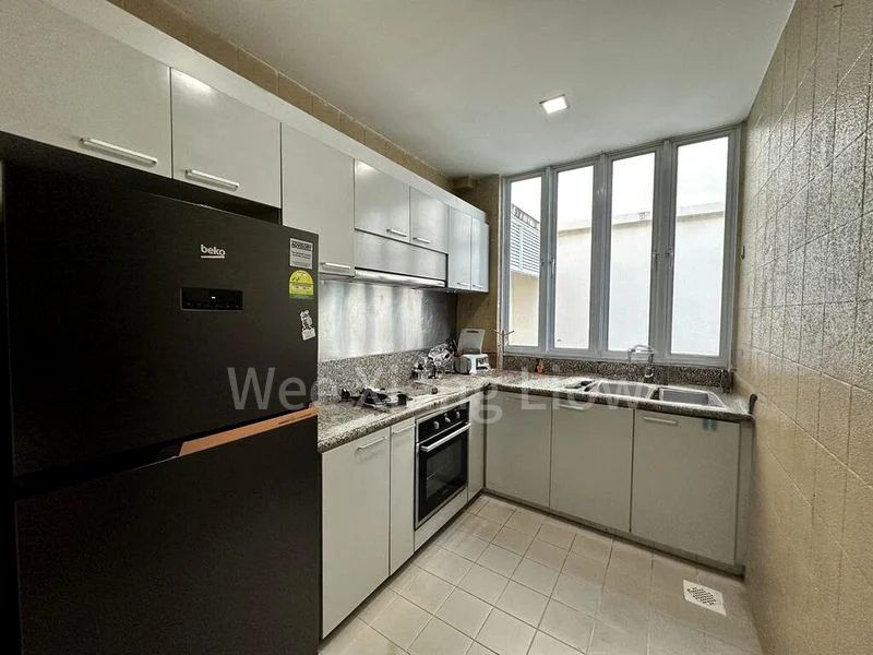 Common Room (Condo) for Rent in  The Huntington - Image 5
