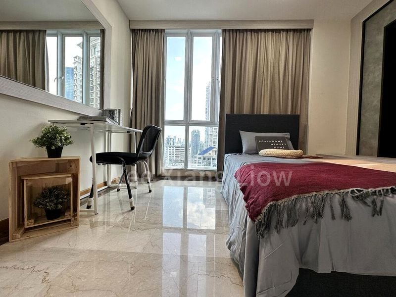 Common Room (Condo) for Rent in  The Huntington - Image 1