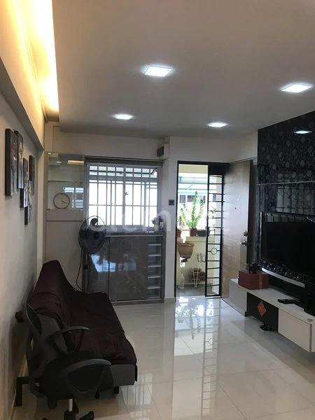 3 Room (3NG) HDB for Rent in  729 Clementi West Street 2 - Image 2