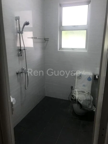 5 Bed Semi-Detached House (Landed) for Rent in  Kim Lin Park - Image 33