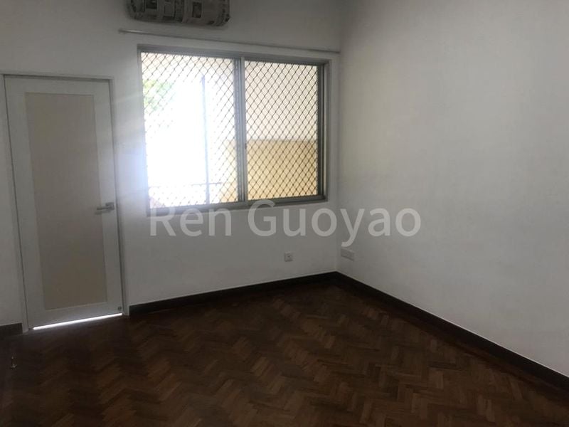 5 Bed Semi-Detached House (Landed) for Rent in  Kim Lin Park - Image 2