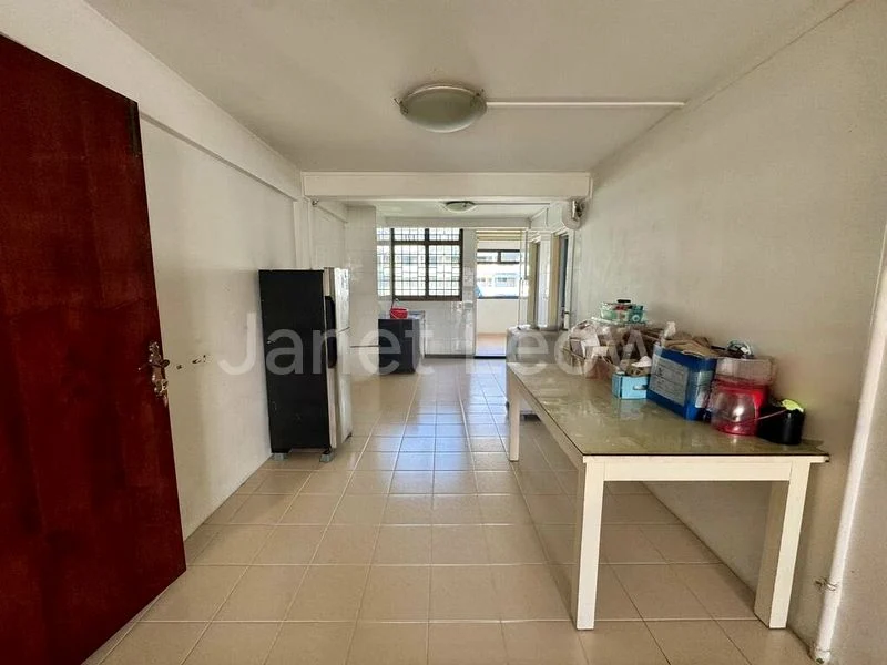 5 Room (5I) HDB for Sale in 118 Lorong 1 Toa Payoh - Image 4