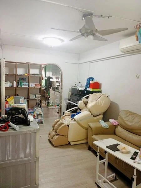 Common Room (HDB) for Rent in 180 Bukit Batok West Avenue 8 - Image 2