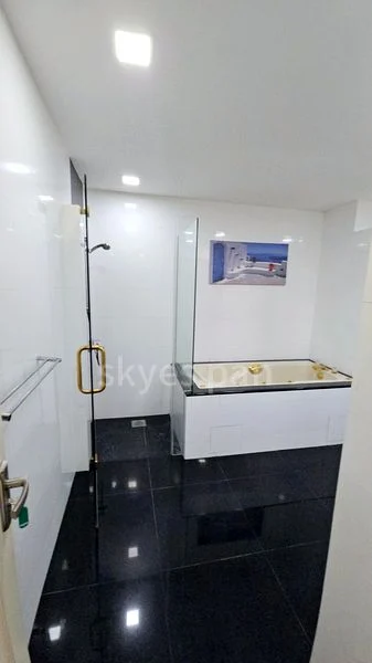 4+1 Bed Condo for Rent in  Palm Spring - Image 4