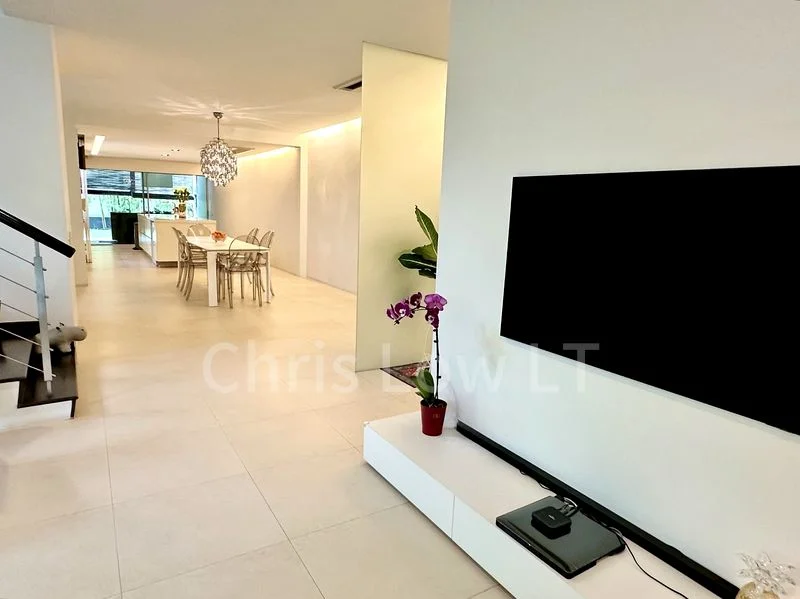 5 Bed Semi-Detached House (Landed) for Sale in  Seletar Hills Estate - Image 3