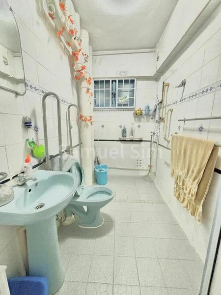Room (HDB) for Rent in  468D Admiralty Drive - Image 2