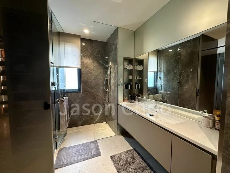 5 Bed Semi-Detached House (Landed) for Sale in  Mun Wah Garden - Image 3