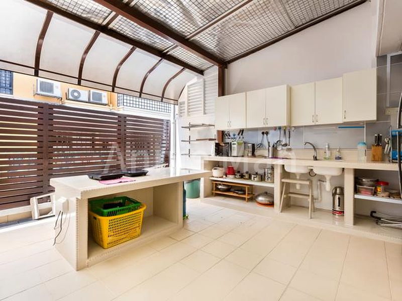 Master Room (Landed) for Rent in  Golden Shower Park - Image 10